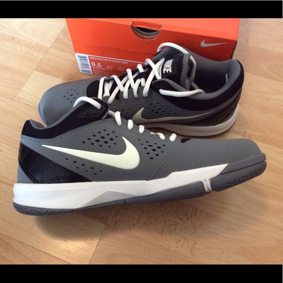 nike zoom attero